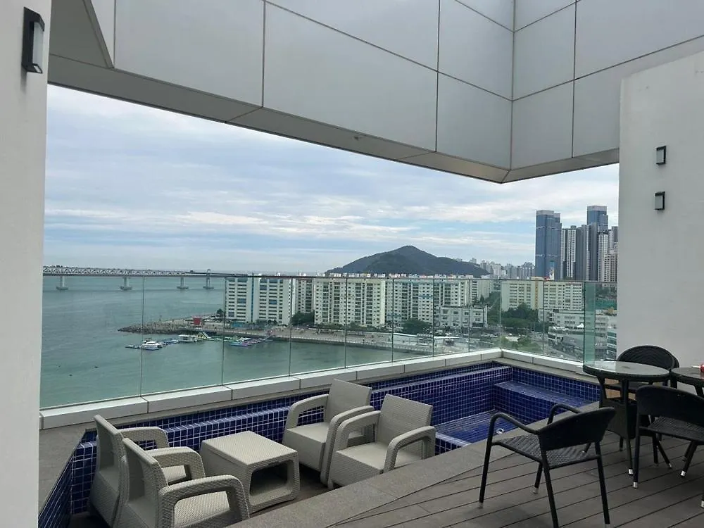 Busan Bodastay The Pent 0*,  South Korea