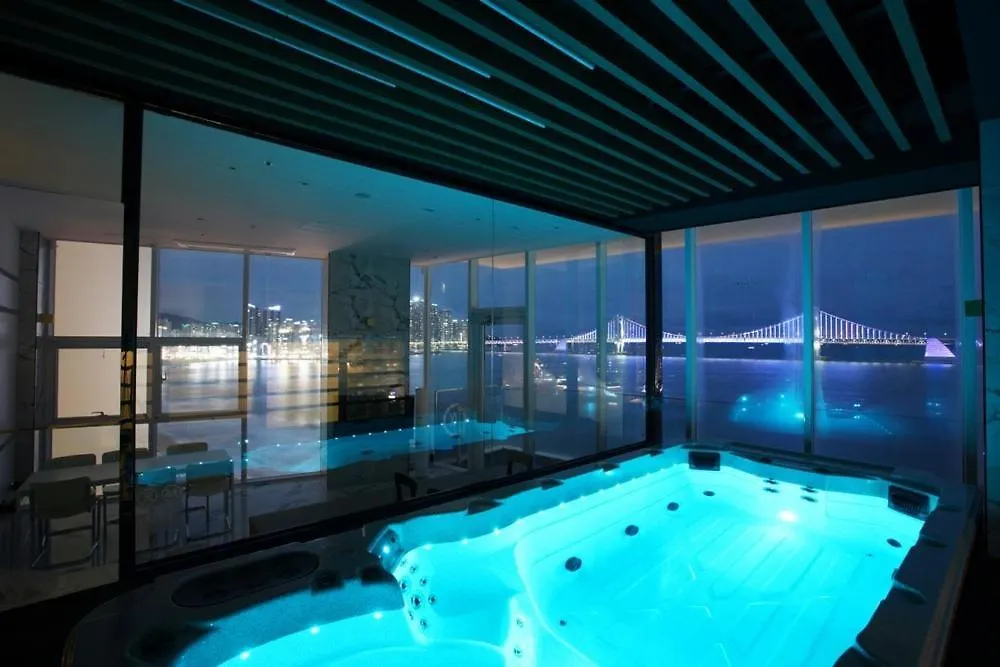 Busan Bodastay The Pent 0*,  South Korea